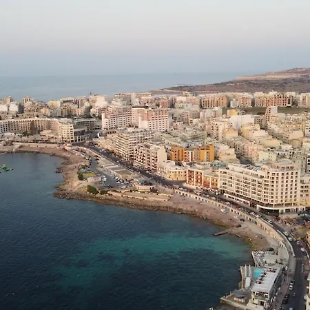 B & M Penthouse San Pawl il-Baħar