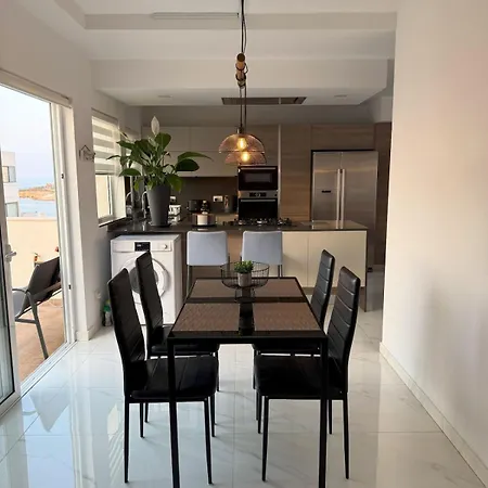 B & M Penthouse Lejlighed