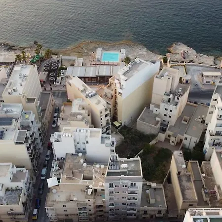 B & M Penthouse Апартаменты