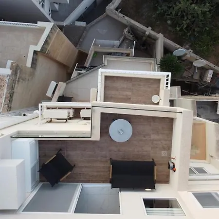 B & M Penthouse Apartment *