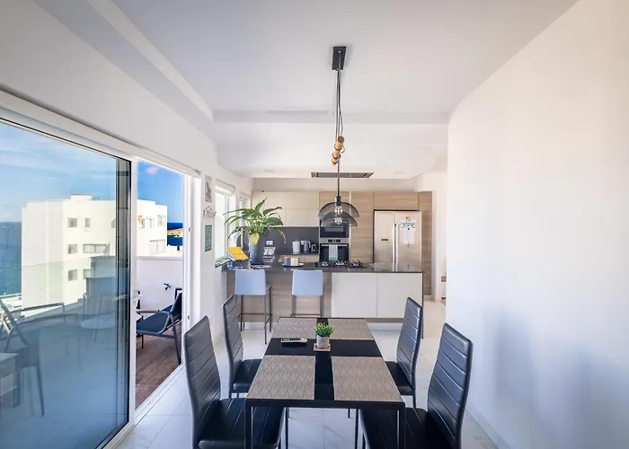 Appartement B & M Penthouse St. Paul's Bay